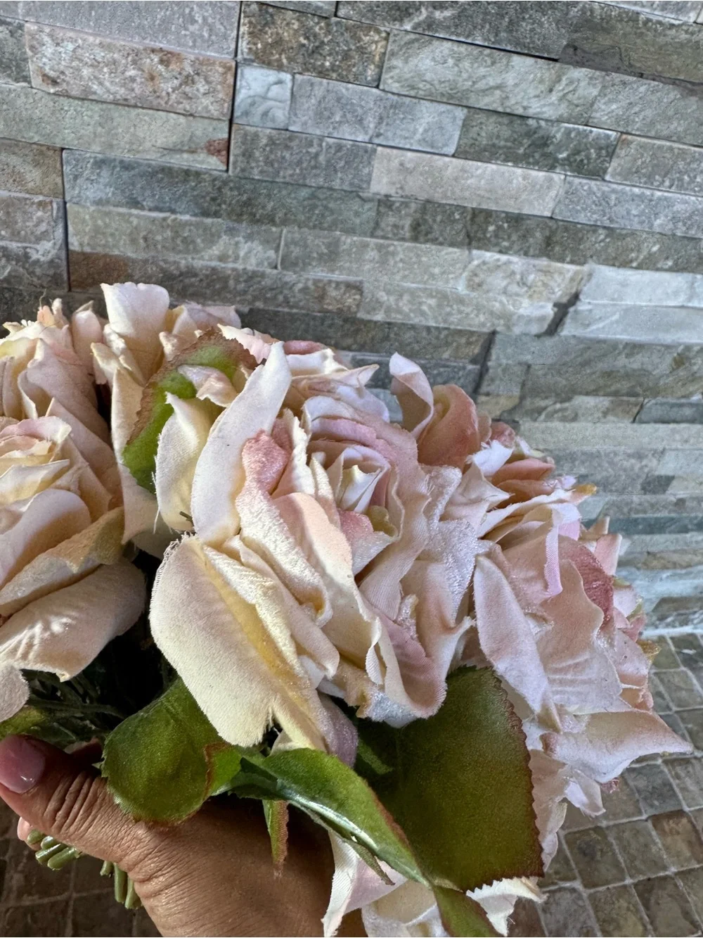 2 velvet Artificial Rose Bouquet